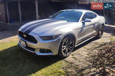 Купе Ford Mustang 2015 в Києві