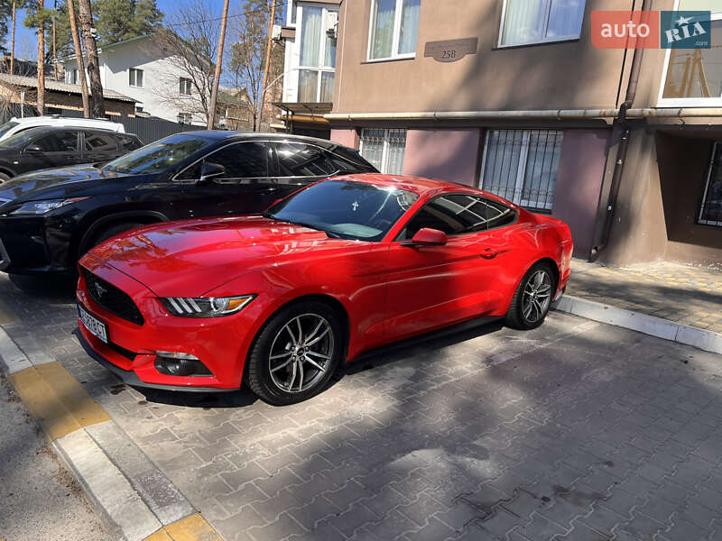 Купе Ford Mustang 2015 в Киеве
