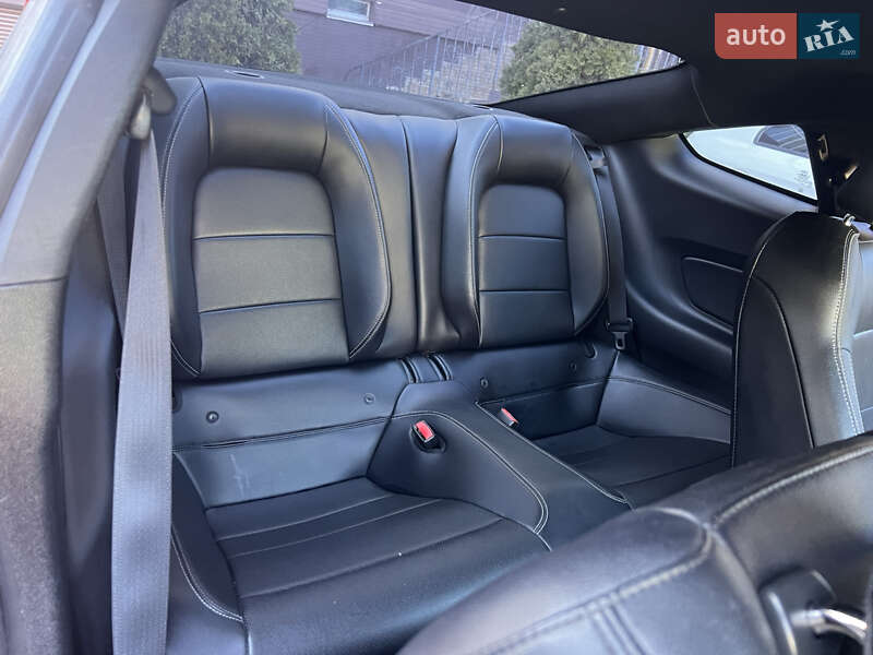 Купе Ford Mustang 2015 в Киеве