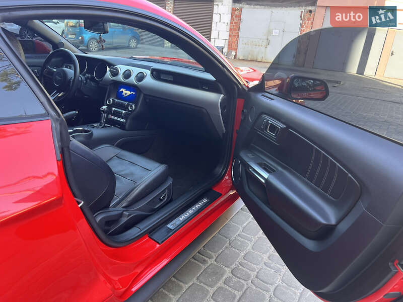 Купе Ford Mustang 2015 в Киеве