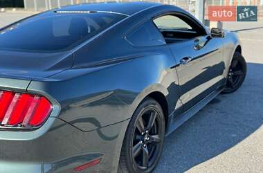 Купе Ford Mustang 2015 в 
