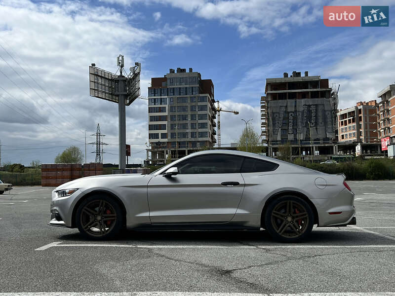 Купе Ford Mustang 2016 в Сумах
