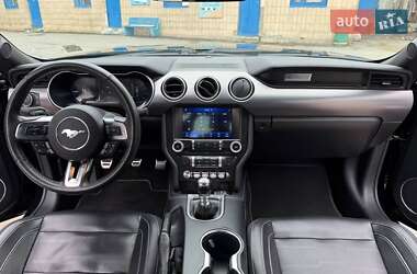 Купе Ford Mustang 2021 в 