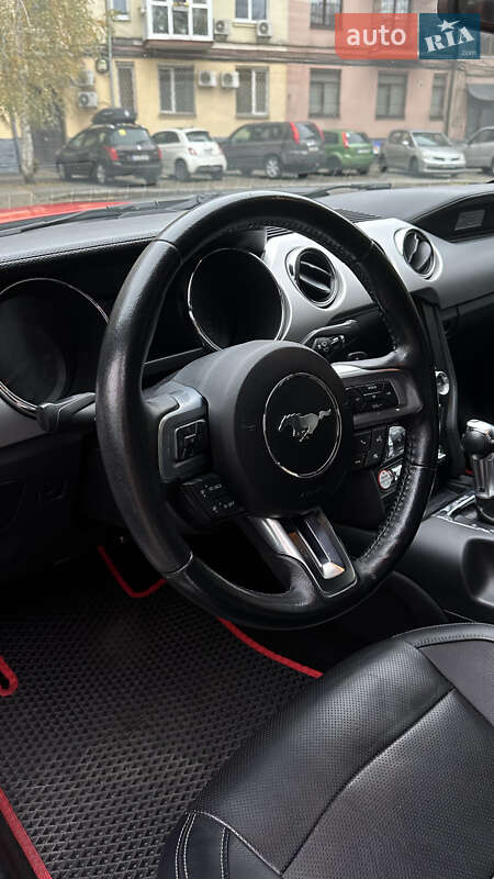 Купе Ford Mustang 2015 в Киеве