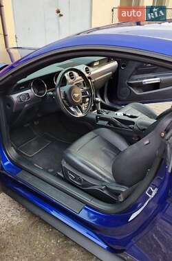 Купе Ford Mustang 2015 в 