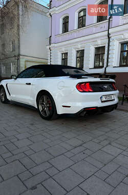 Кабріолет Ford Mustang 2018 в 