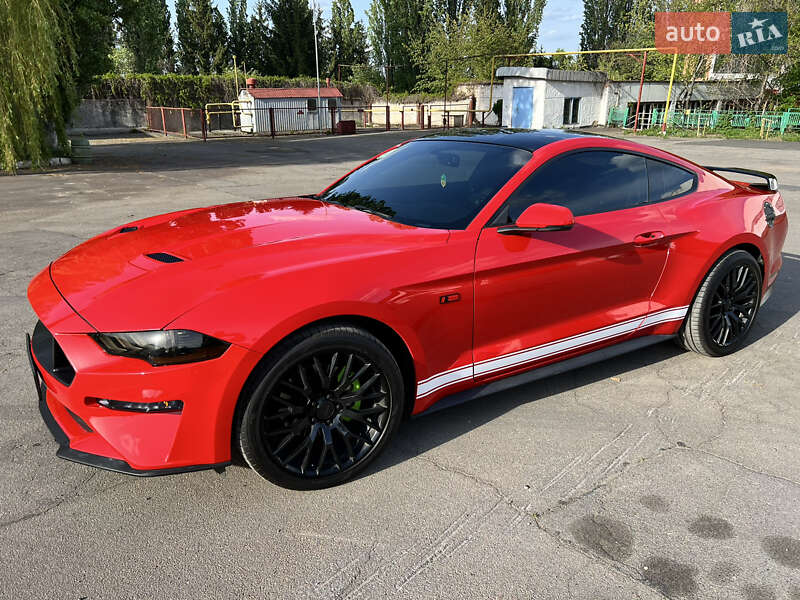 Купе Ford Mustang 2018 в Умани