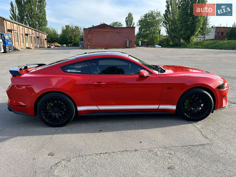 Купе Ford Mustang 2018 в Умани