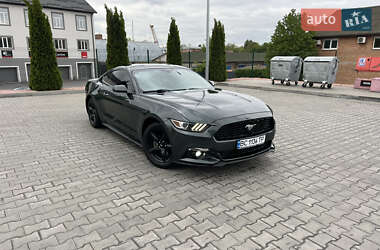 Купе Ford Mustang 2015 в 