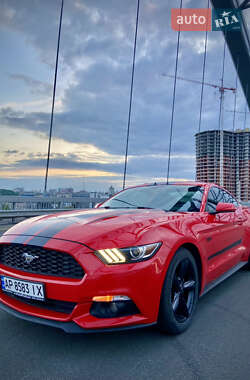 Купе Ford Mustang 2015 в 