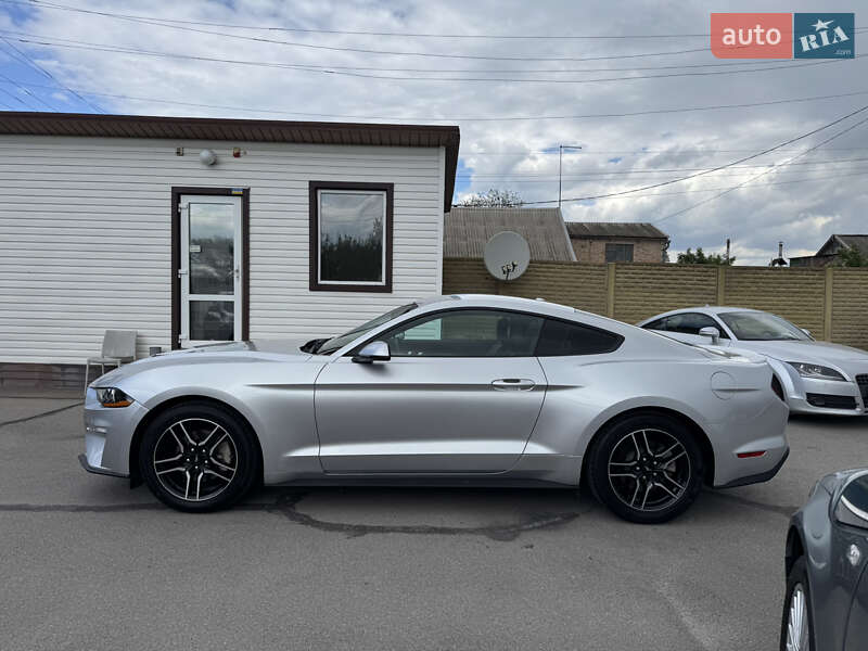Купе Ford Mustang 2019 в Киеве фото 11 Купе Ford Mustang 2019 в Киеве