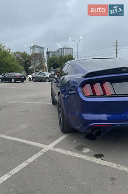 Купе Ford Mustang 2016 в 