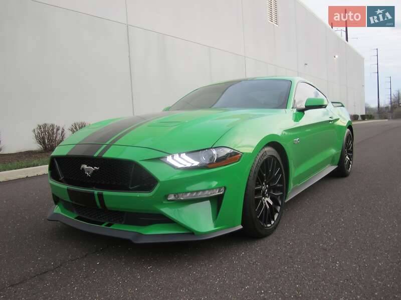 Купе Ford Mustang 2019 в 