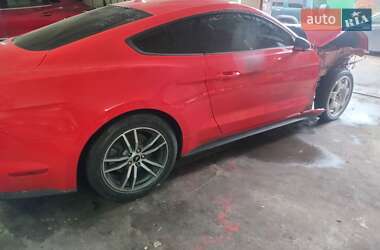 Купе Ford Mustang 2016 в 