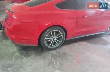 Купе Ford Mustang 2016 в 
