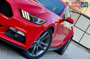 Купе Ford Mustang 2016 в 