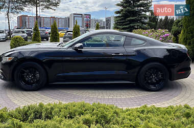 Купе Ford Mustang 2014 в 