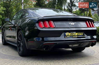 Купе Ford Mustang 2014 в 