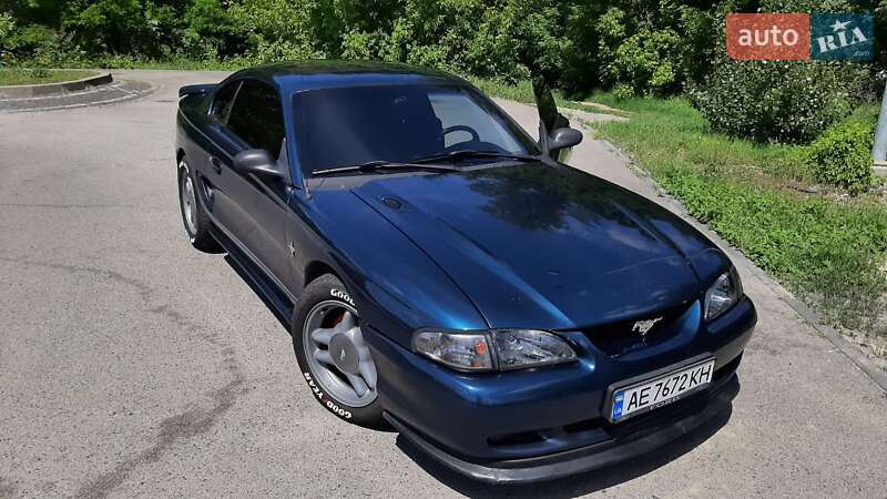 Купе Ford Mustang 1995 в Днепре