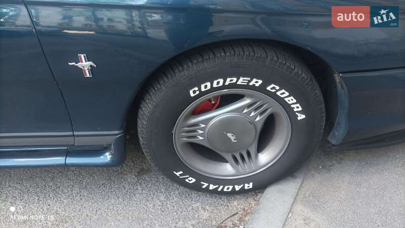 Купе Ford Mustang 1995 в Днепре