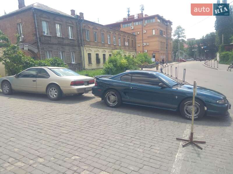 Купе Ford Mustang 1995 в Днепре