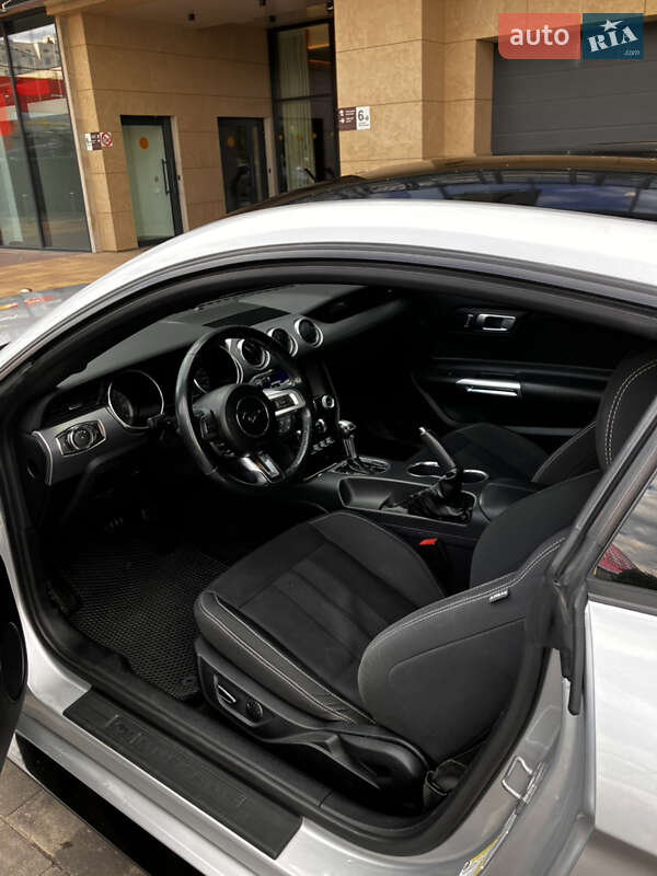 Купе Ford Mustang 2018 в Киеве фото 9 Купе Ford Mustang 2018 в Киеве