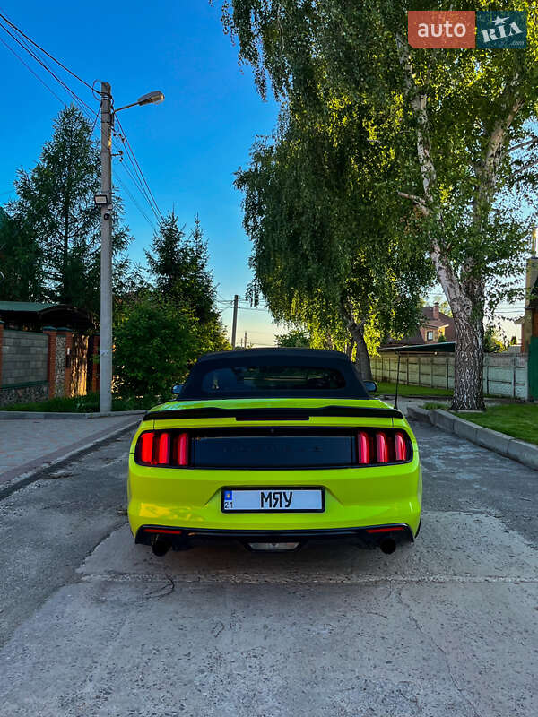 Кабриолет Ford Mustang 2015 в Харькове фото 10 Кабриолет Ford Mustang 2015 в Харькове