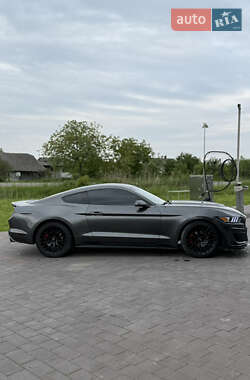 Купе Ford Mustang 2016 в 