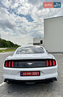 Купе Ford Mustang 2020 в 