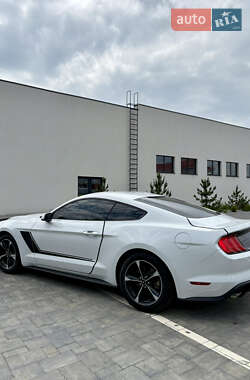 Купе Ford Mustang 2020 в 
