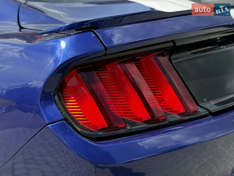 Купе Ford Mustang 2015 в Виннице
