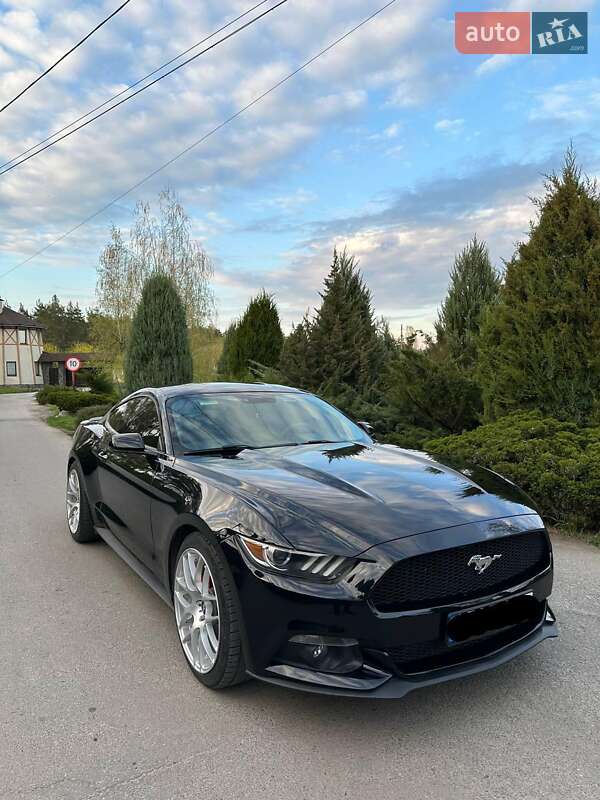 Купе Ford Mustang 2015 в Днепре