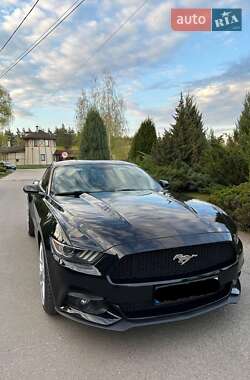 Купе Ford Mustang 2015 в 