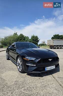 Купе Ford Mustang 2019 в Нетешине