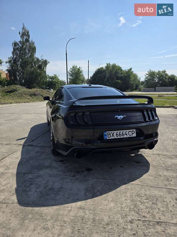 Купе Ford Mustang 2019 в Нетішині