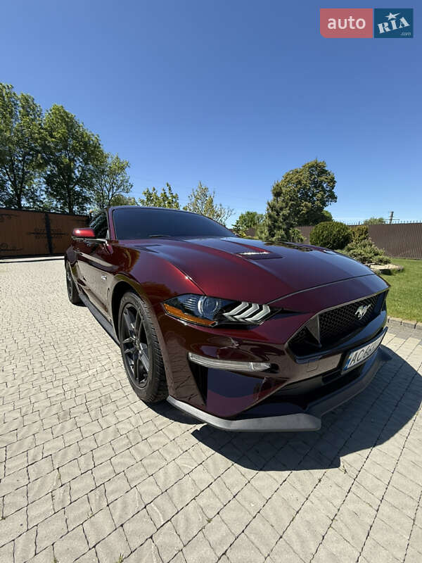 Купе Ford Mustang 2017 в Нововолынске