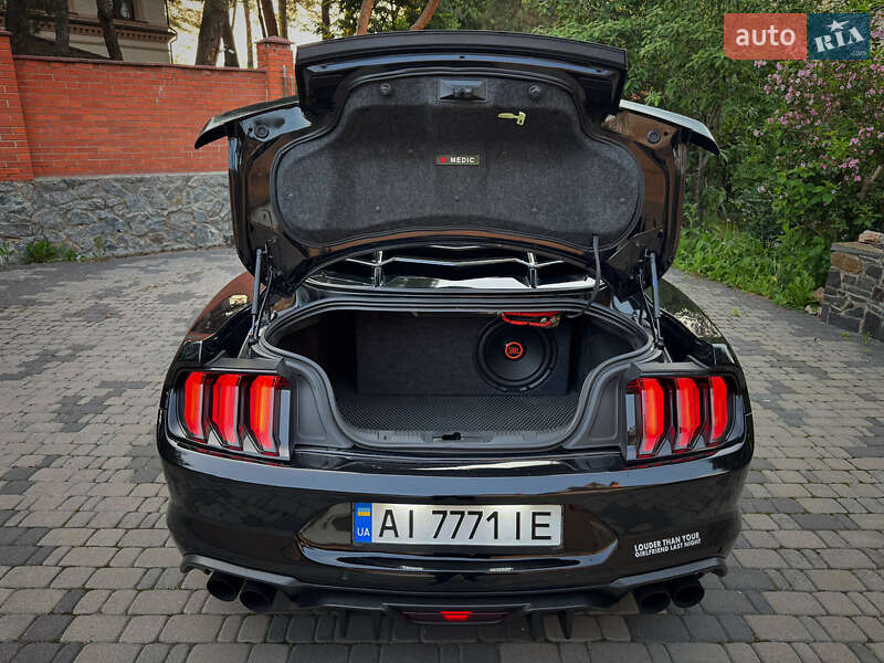 Купе Ford Mustang 2018 в Києві