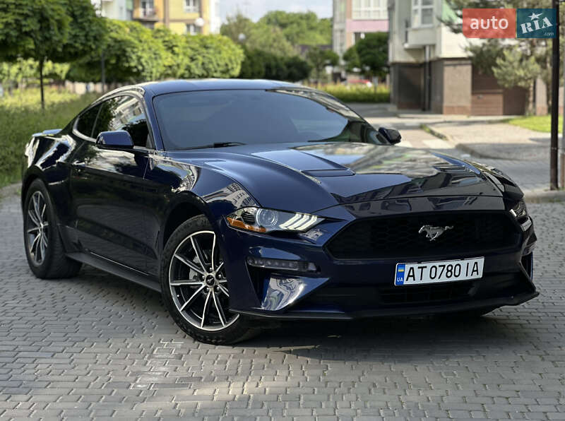 Купе Ford Mustang 2018 в 