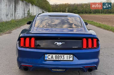 Купе Ford Mustang 2016 в 