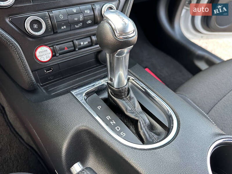 Купе Ford Mustang 2016 в Житомирі