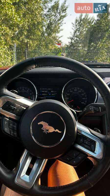 Купе Ford Mustang 2015 в Києві