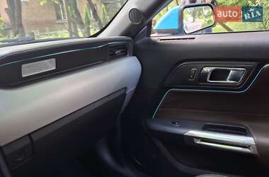 Купе Ford Mustang 2015 в 