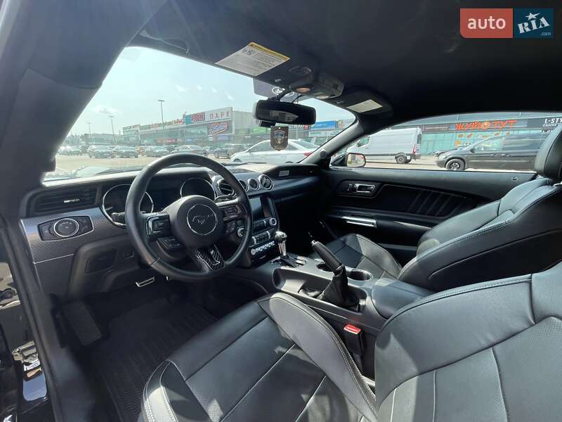 Купе Ford Mustang 2016 в Киеве