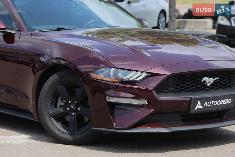 Купе Ford Mustang 2018 в Киеве