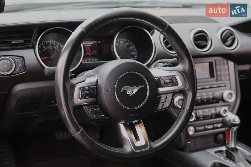 Купе Ford Mustang 2018 в Киеве