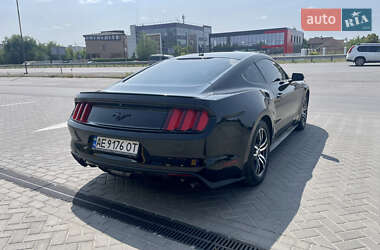 Купе Ford Mustang 2016 в 