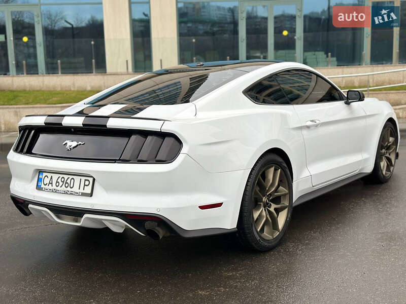 Купе Ford Mustang 2015 в Днепре фото 8 Купе Ford Mustang 2015 в Днепре