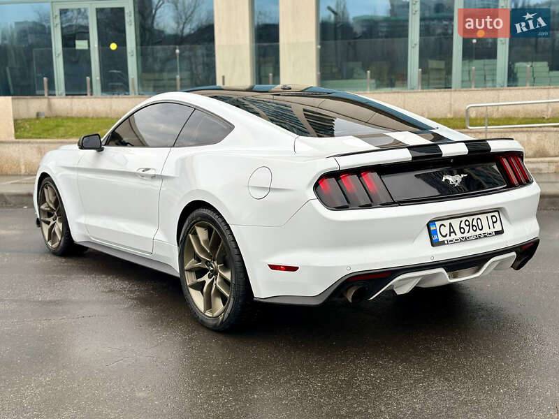 Купе Ford Mustang 2015 в Днепре фото 15 Купе Ford Mustang 2015 в Днепре