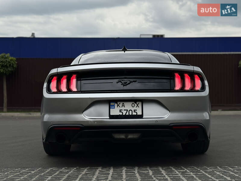 Купе Ford Mustang 2021 в Умани