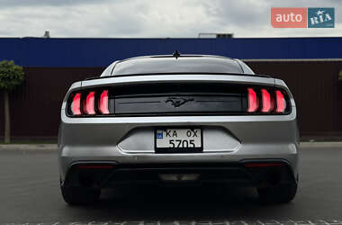 Купе Ford Mustang 2021 в 